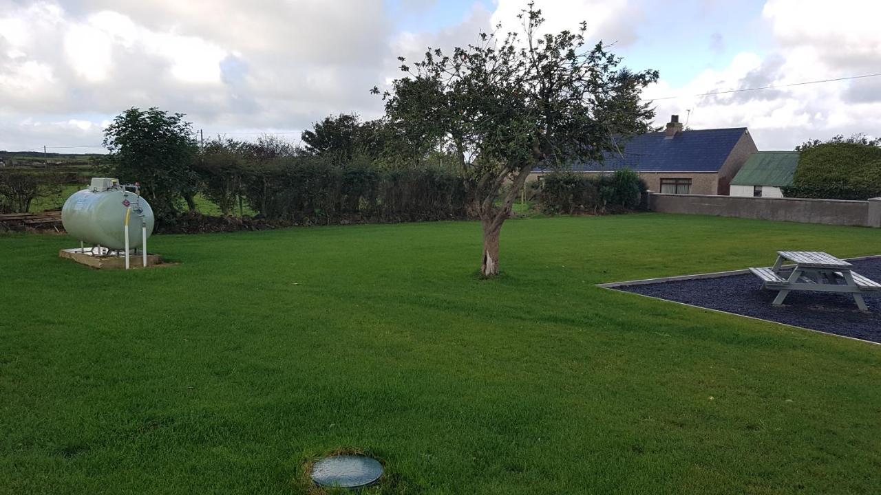 Country Views The Wee Hoose Apartment Dunseverick